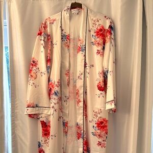 Le Rose satin robe